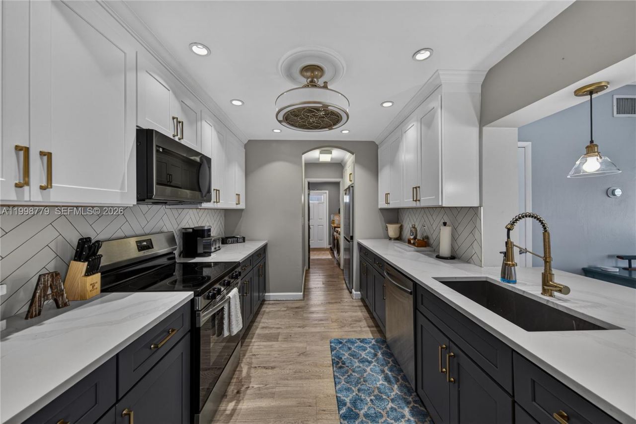 2161 NE 62nd Ct , Fort Lauderdale, FL 33308 Photo