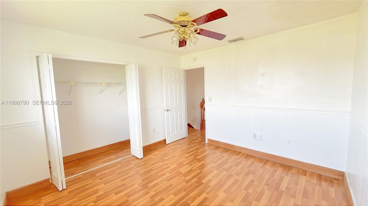 1283 W 51st Place, Unit 12, Hialeah, FL 33012 Photo