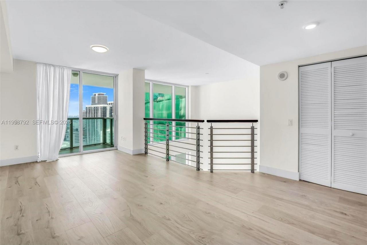 41 SE 5th St, Unit 1709, Miami, FL 33131 Photo