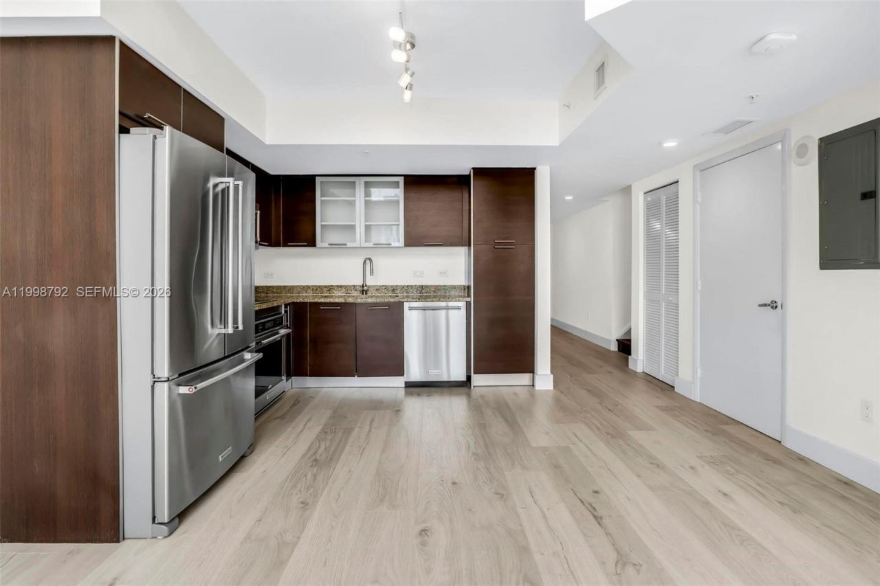 41 SE 5th St, Unit 1709, Miami, FL 33131 Photo