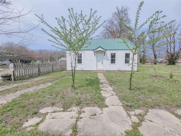 307 W Eldon Street , St James, MO 65559
