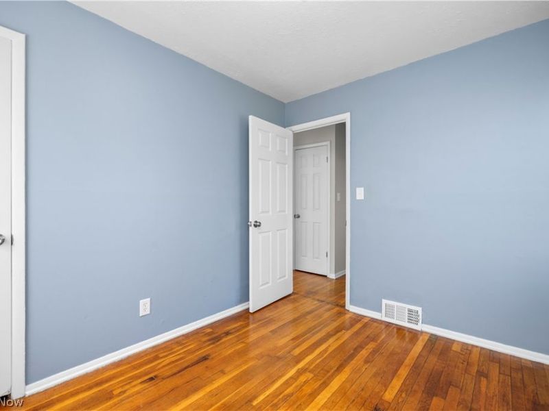 13704 Elsetta Avenue, Cleveland, OH 44135 Photo 13