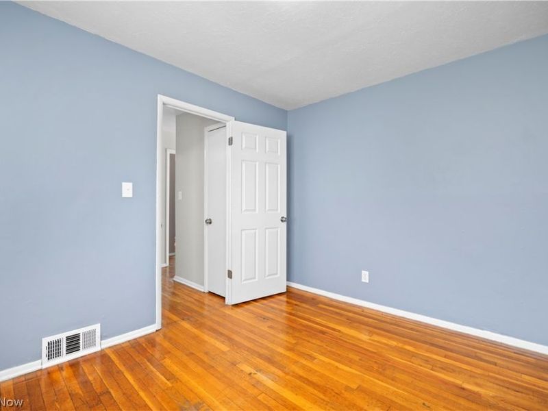 13704 Elsetta Avenue, Cleveland, OH 44135 Photo 17