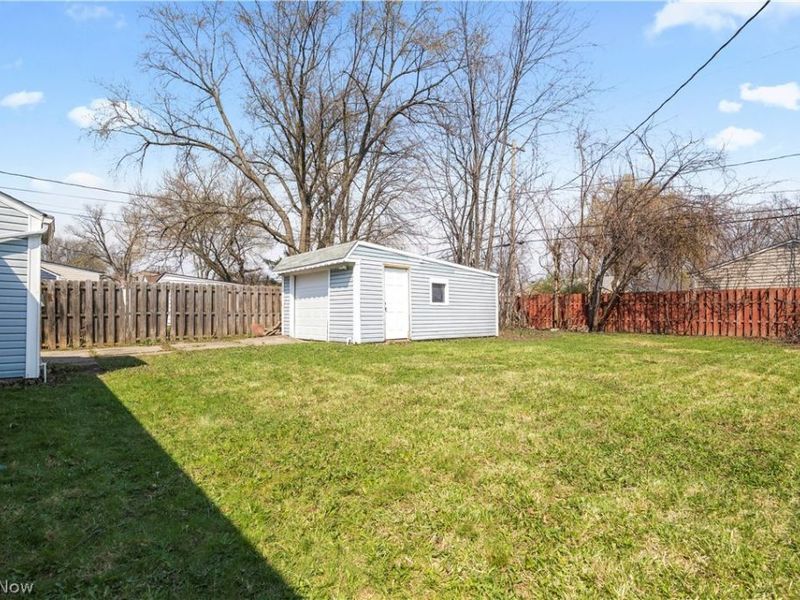 13704 Elsetta Avenue, Cleveland, OH 44135 Photo 31