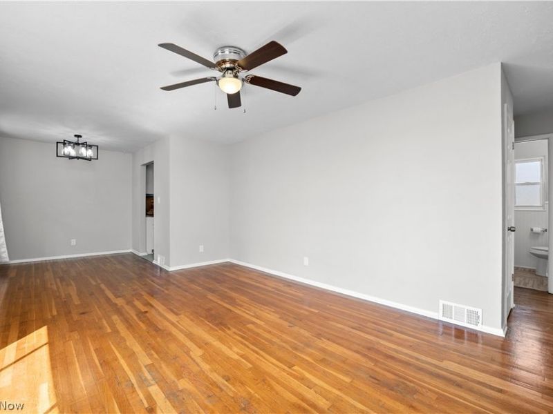 13704 Elsetta Avenue, Cleveland, OH 44135 Photo 6