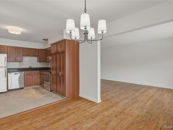 323 N Eton Street, Birmingham, MI 48009