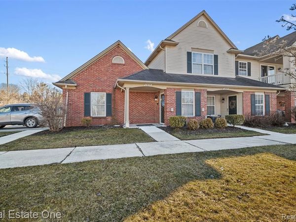 21628 Majestic Drive, Brownstown Twp, MI 48183