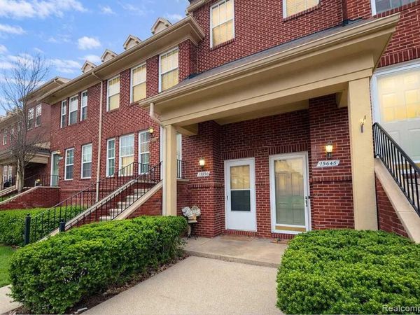 15650 Stone Crossing Drive, Southfield, MI 48075