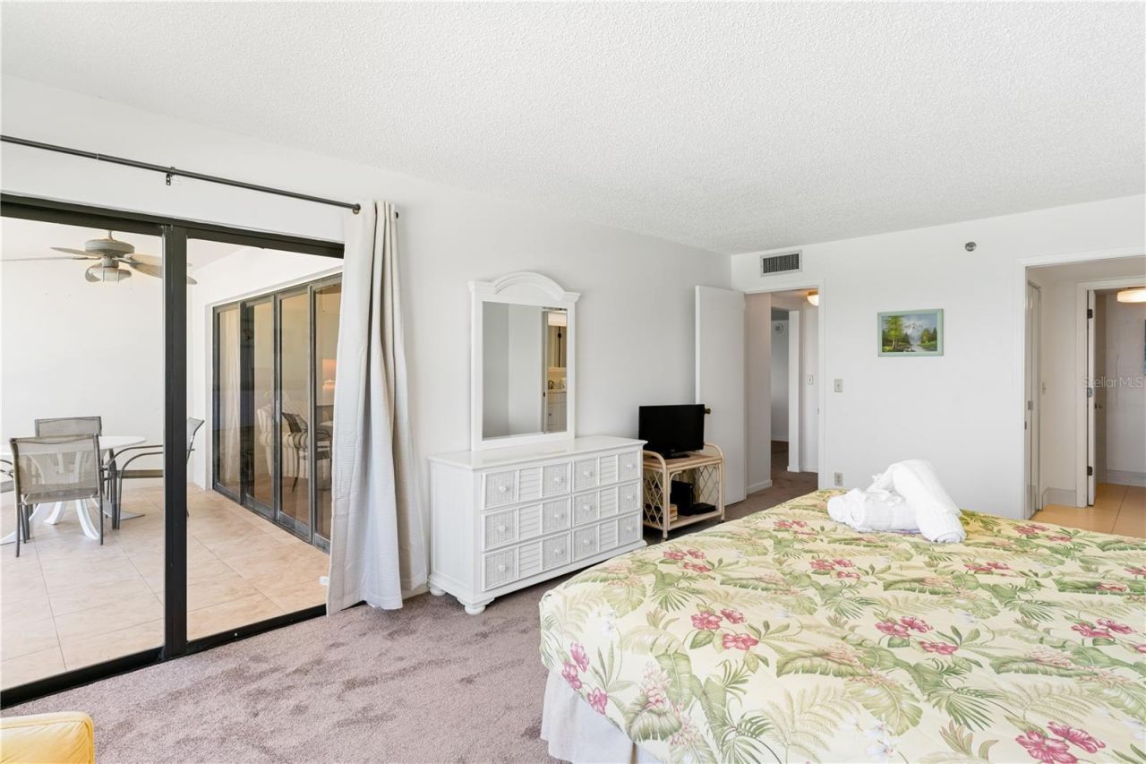 900 Gulf Boulevard, Unit 702, Indian Rocks Beach, FL 33785 Photo