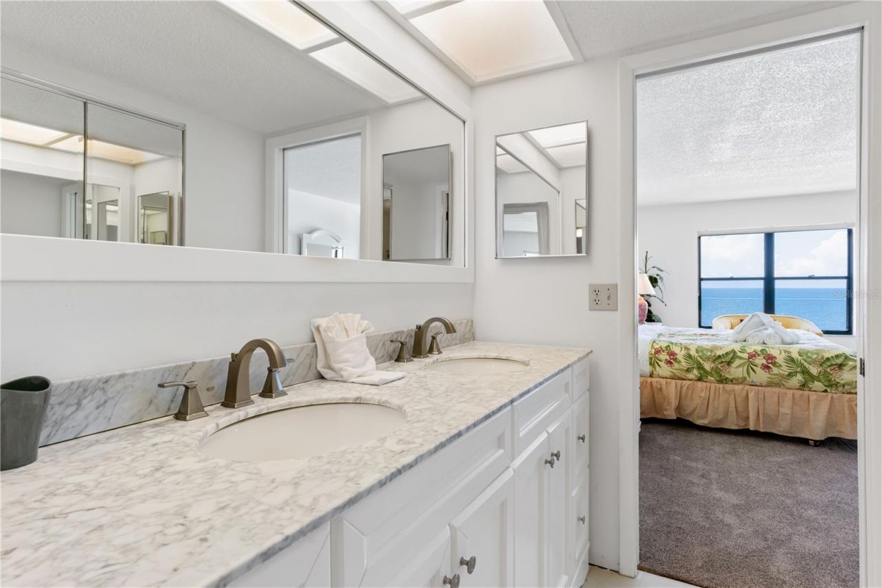 900 Gulf Boulevard, Unit 702, Indian Rocks Beach, FL 33785 Photo