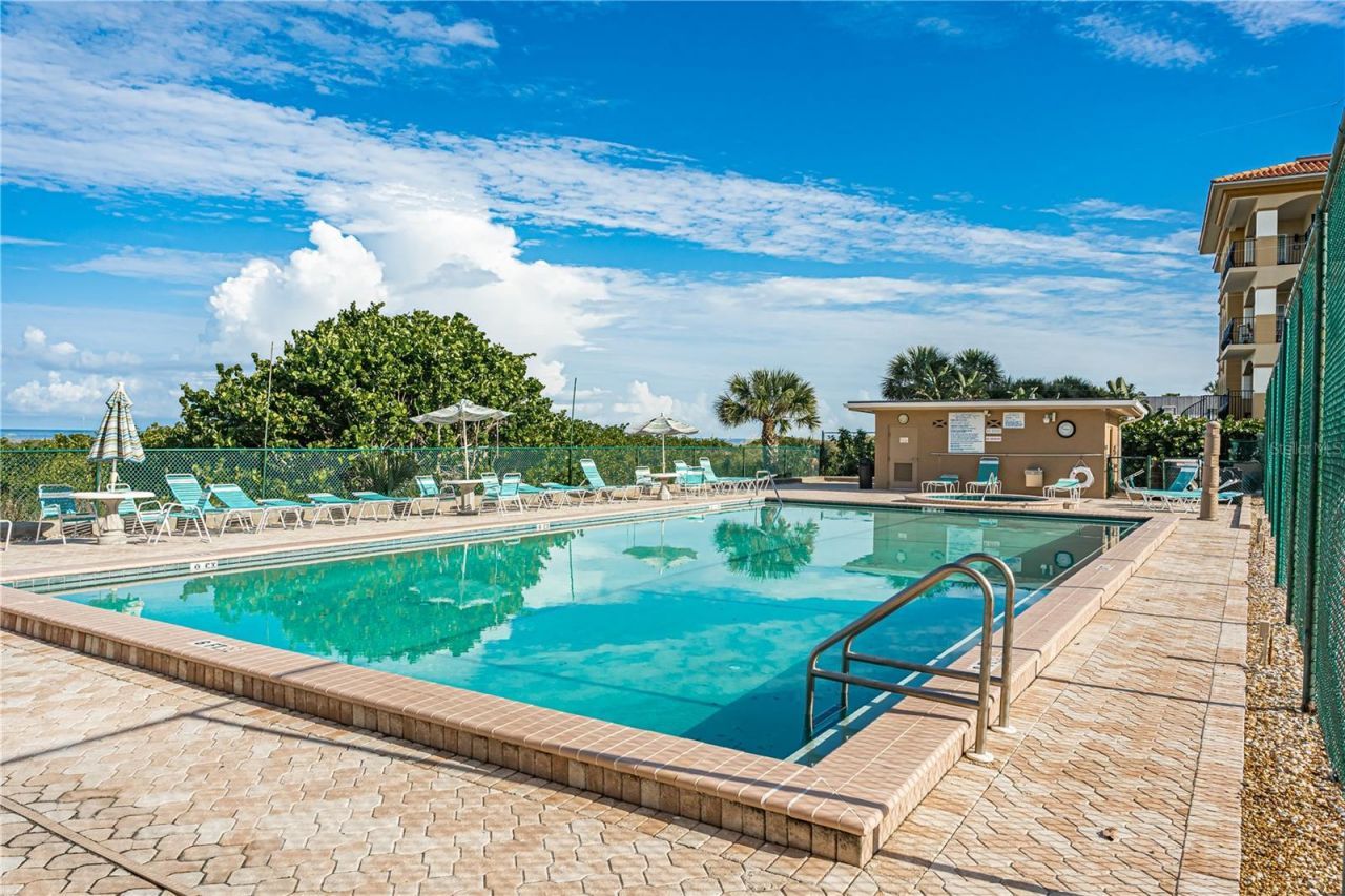 900 Gulf Boulevard, Unit 702, Indian Rocks Beach, FL 33785 Photo