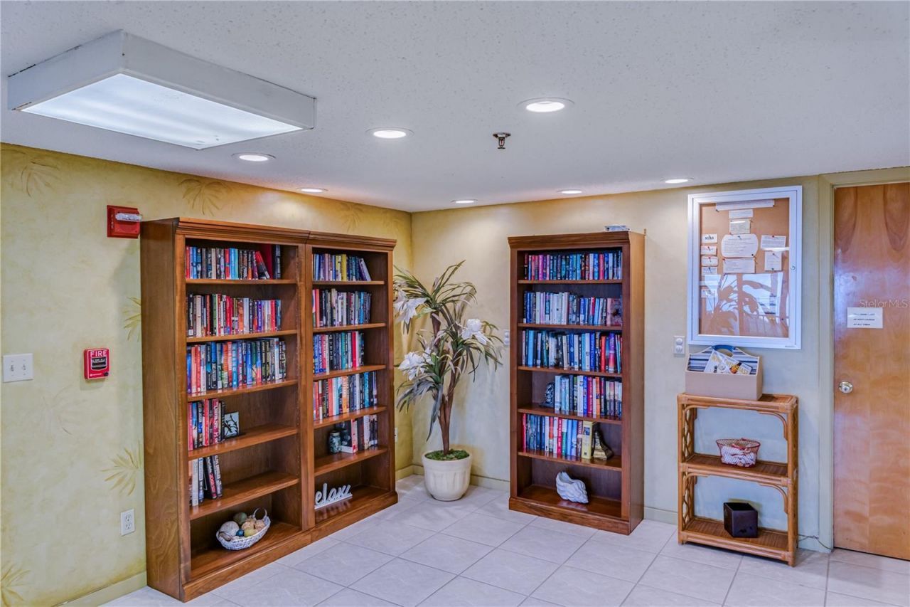 900 Gulf Boulevard, Unit 702, Indian Rocks Beach, FL 33785 Photo
