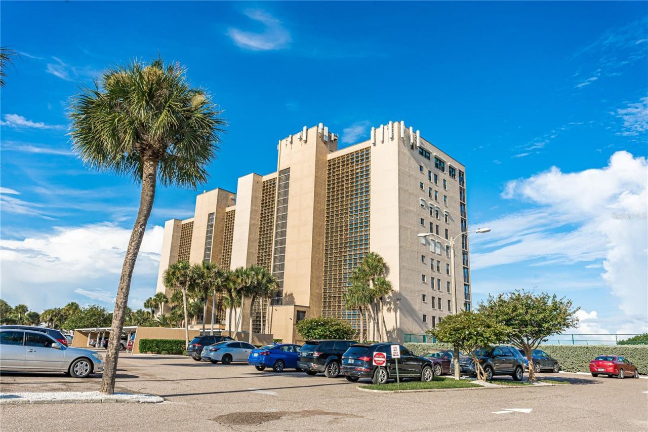 900 Gulf Boulevard, Unit 702, Indian Rocks Beach, FL 33785 Photo
