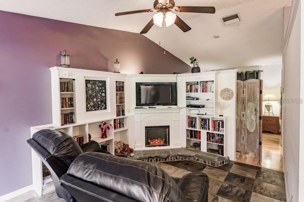 323 Bobby Jones Road, Unit 323, Sarasota, FL 34232 Photo