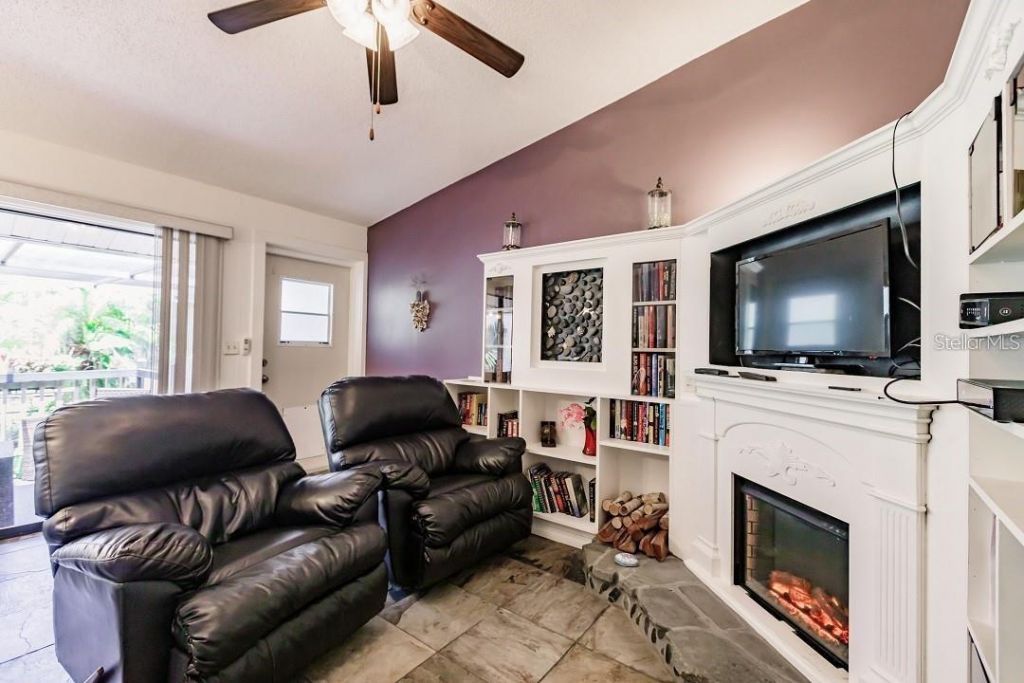 323 Bobby Jones Road, Unit 323, Sarasota, FL 34232 Photo