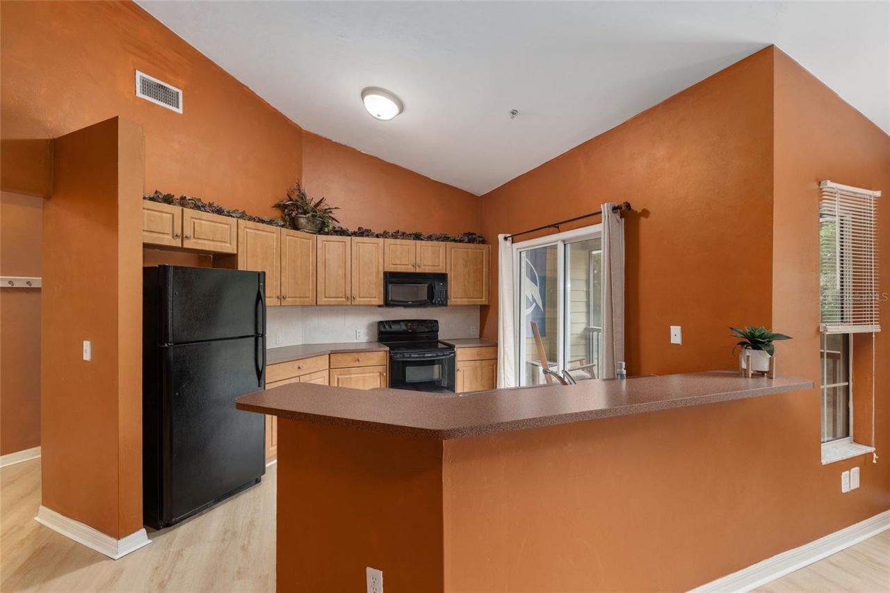 4215 SW 31st Drive, Unit 204, Gainesville, FL 32608 Photo
