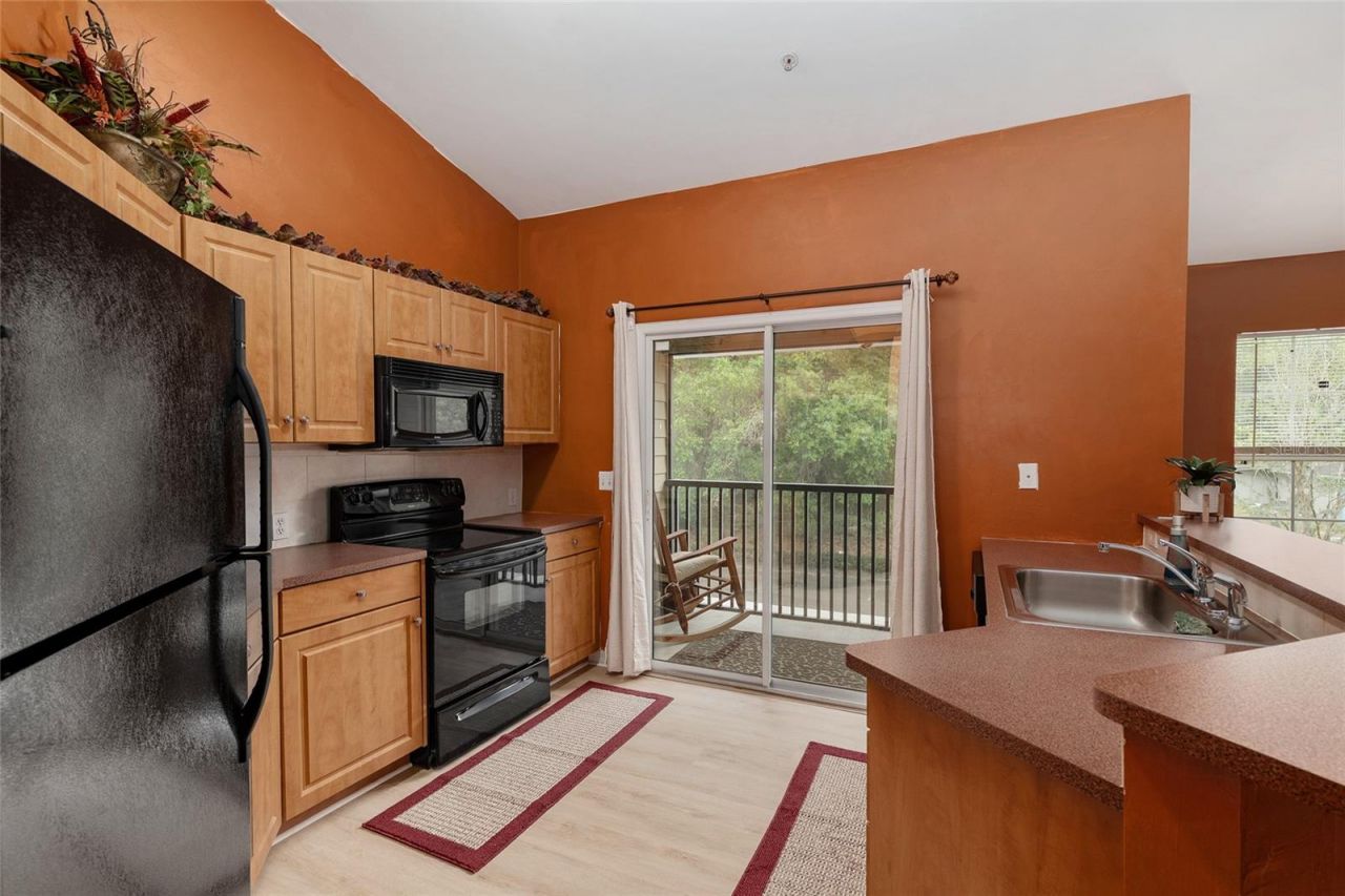 4215 SW 31st Drive, Unit 204, Gainesville, FL 32608 Photo