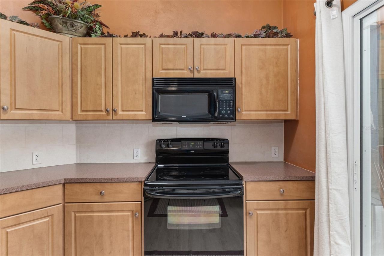 4215 SW 31st Drive, Unit 204, Gainesville, FL 32608 Photo