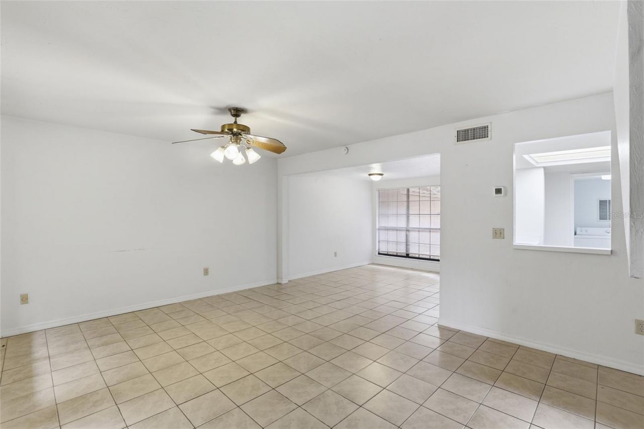 826 SW 57th Terrace , Unit 120Q, Gainesville, FL 32607 Photo