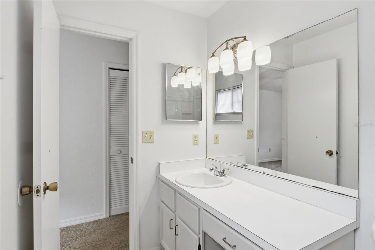 826 SW 57th Terrace , Unit 120Q, Gainesville, FL 32607 Photo