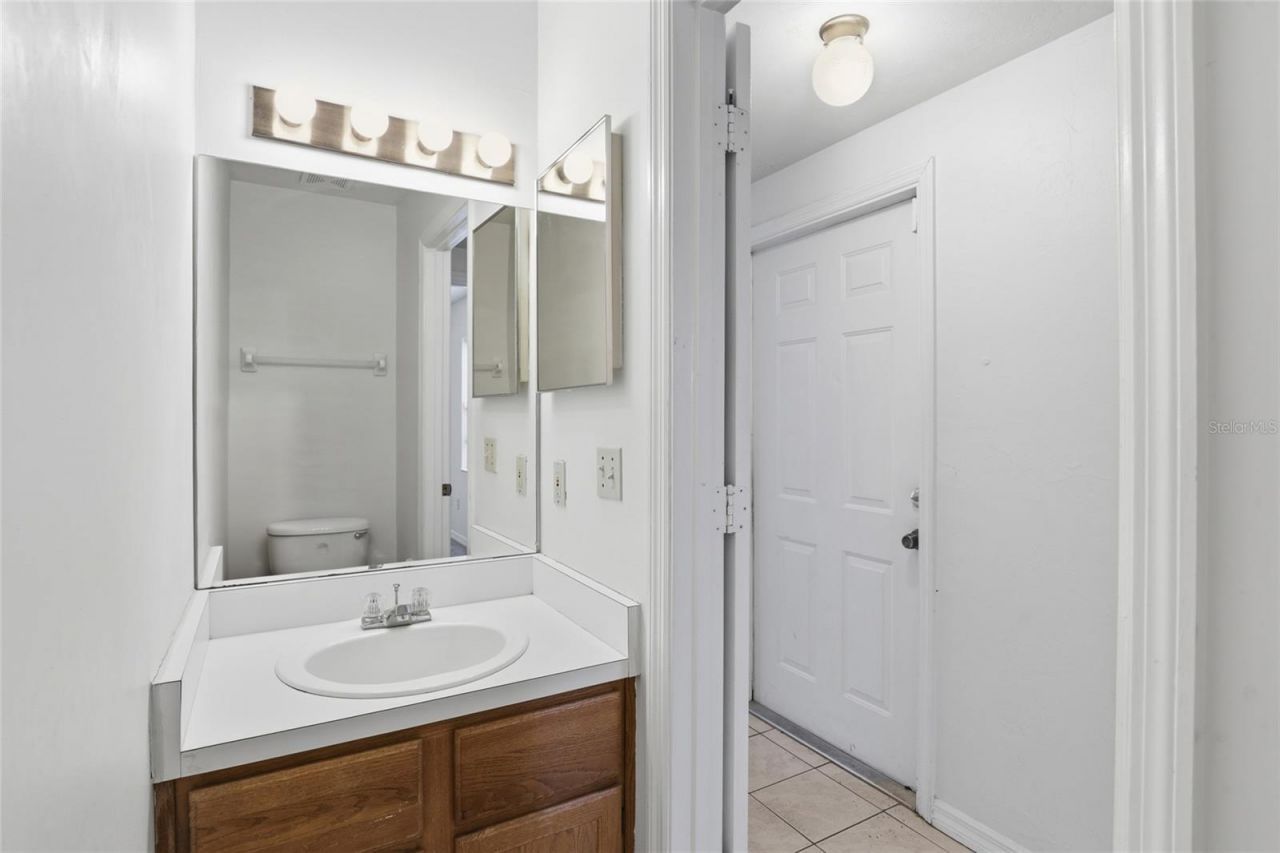 826 SW 57th Terrace , Unit 120Q, Gainesville, FL 32607 Photo