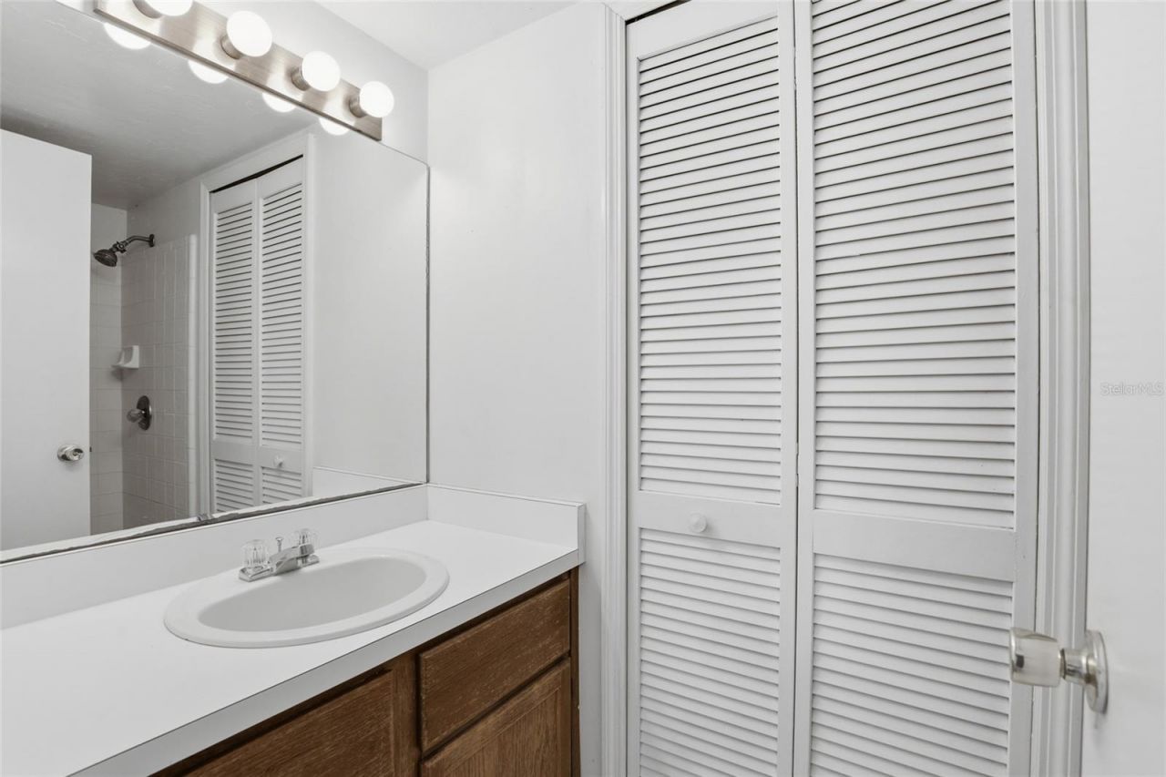 826 SW 57th Terrace , Unit 120Q, Gainesville, FL 32607 Photo