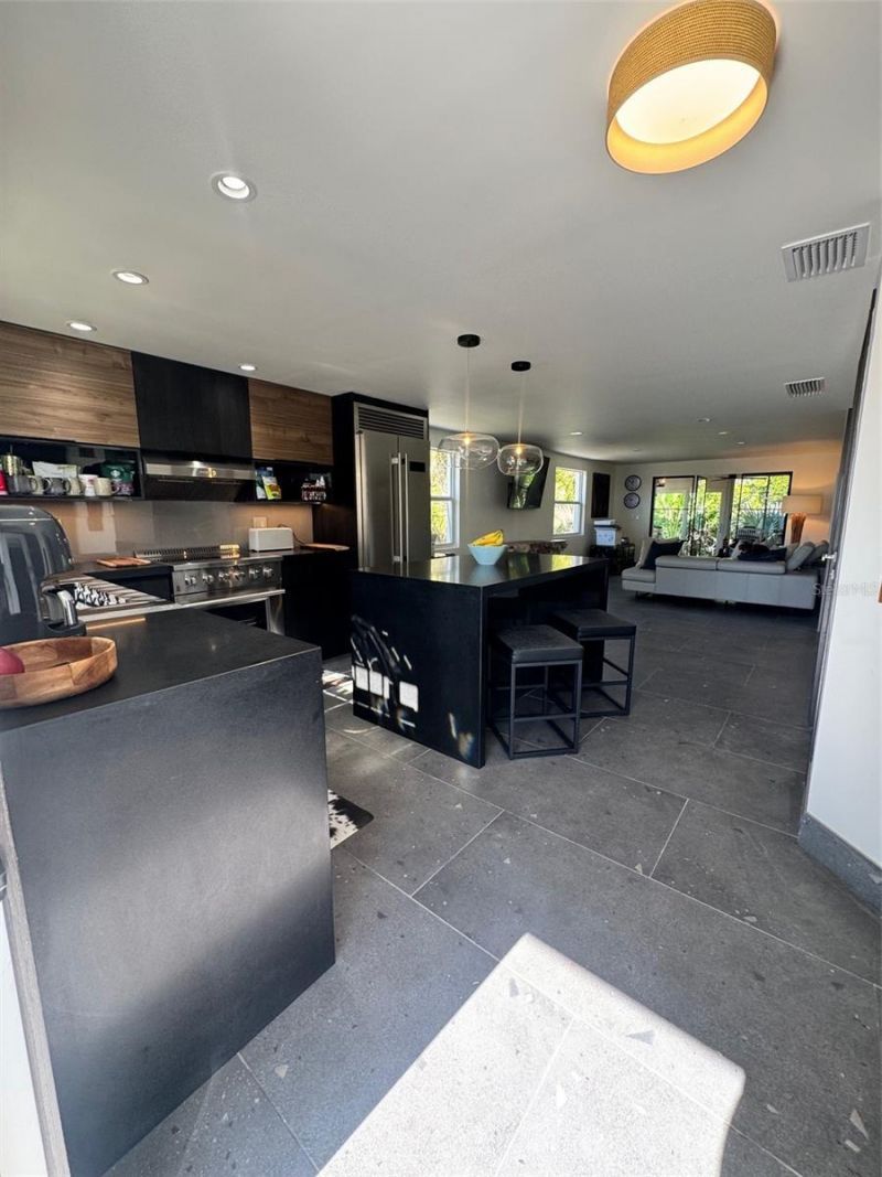 541 Spanish Drive N, Longboat Key, FL 34228 Photo