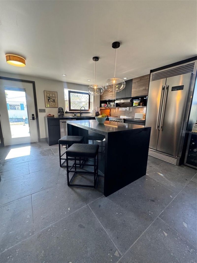 541 Spanish Drive N, Longboat Key, FL 34228 Photo