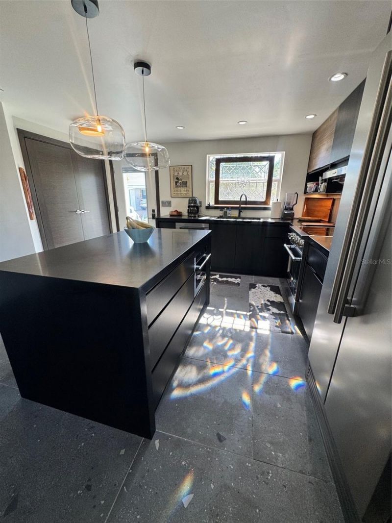 541 Spanish Drive N, Longboat Key, FL 34228 Photo