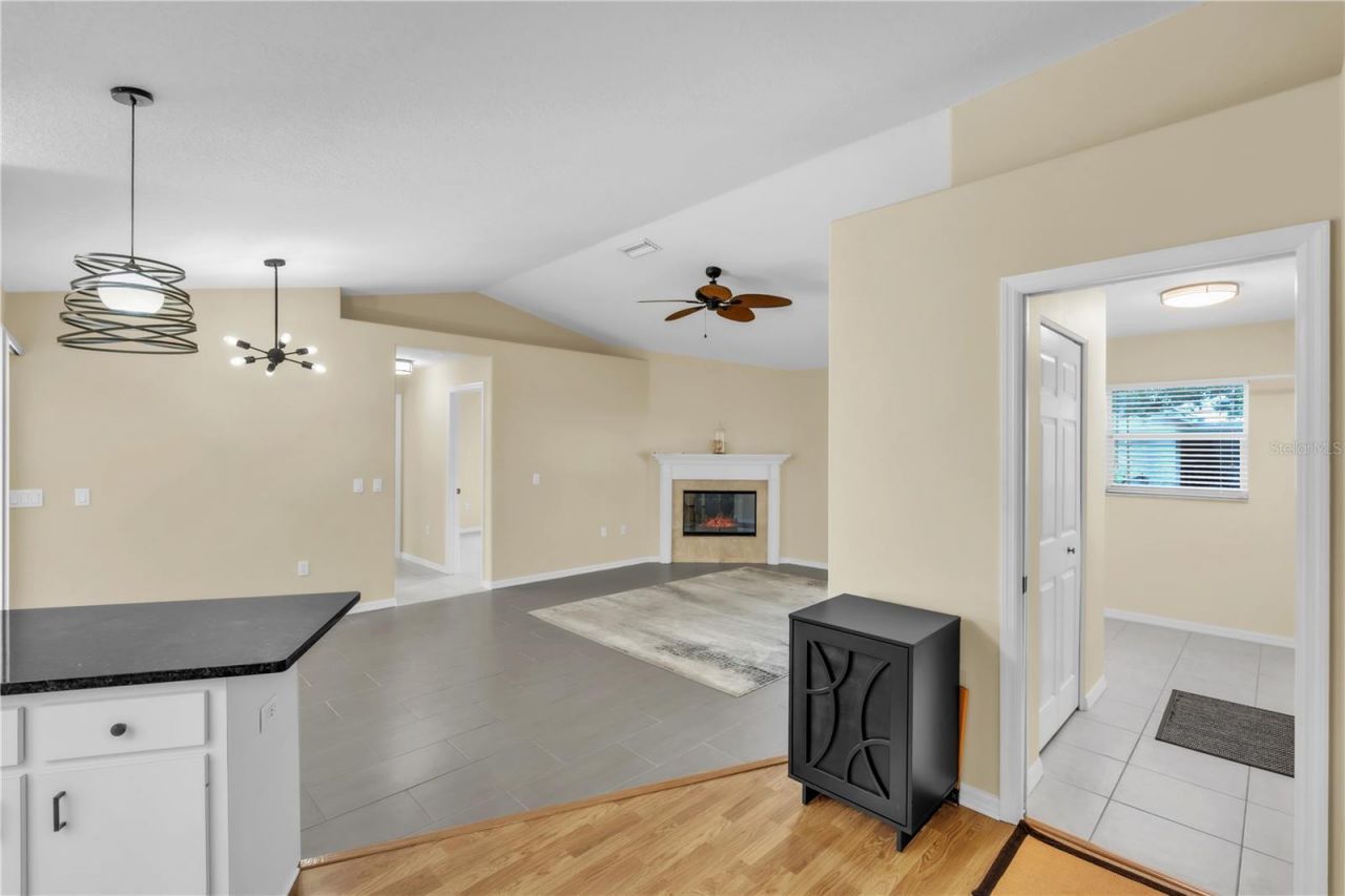 2114 49th Avenue E, Bradenton, FL 34203 Photo