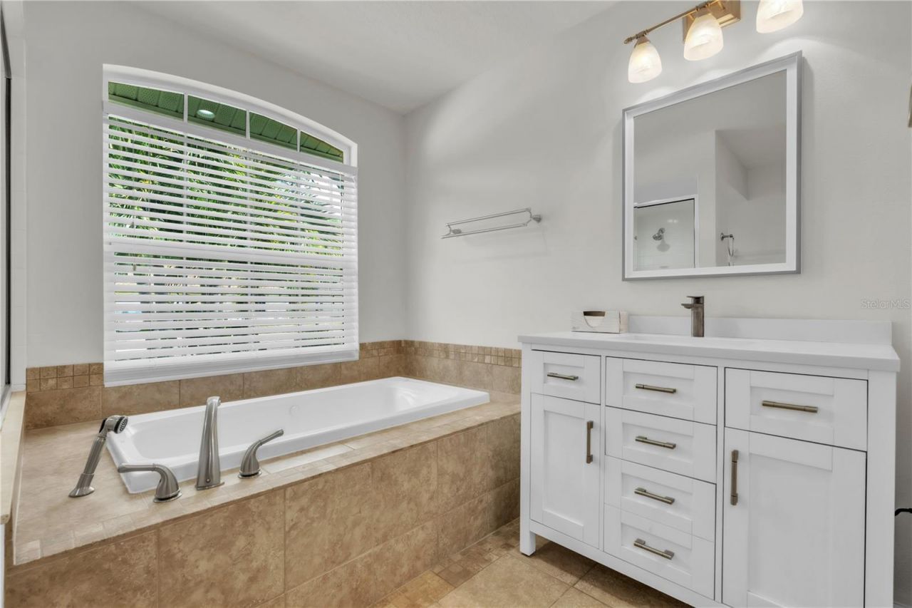 2114 49th Avenue E, Bradenton, FL 34203 Photo