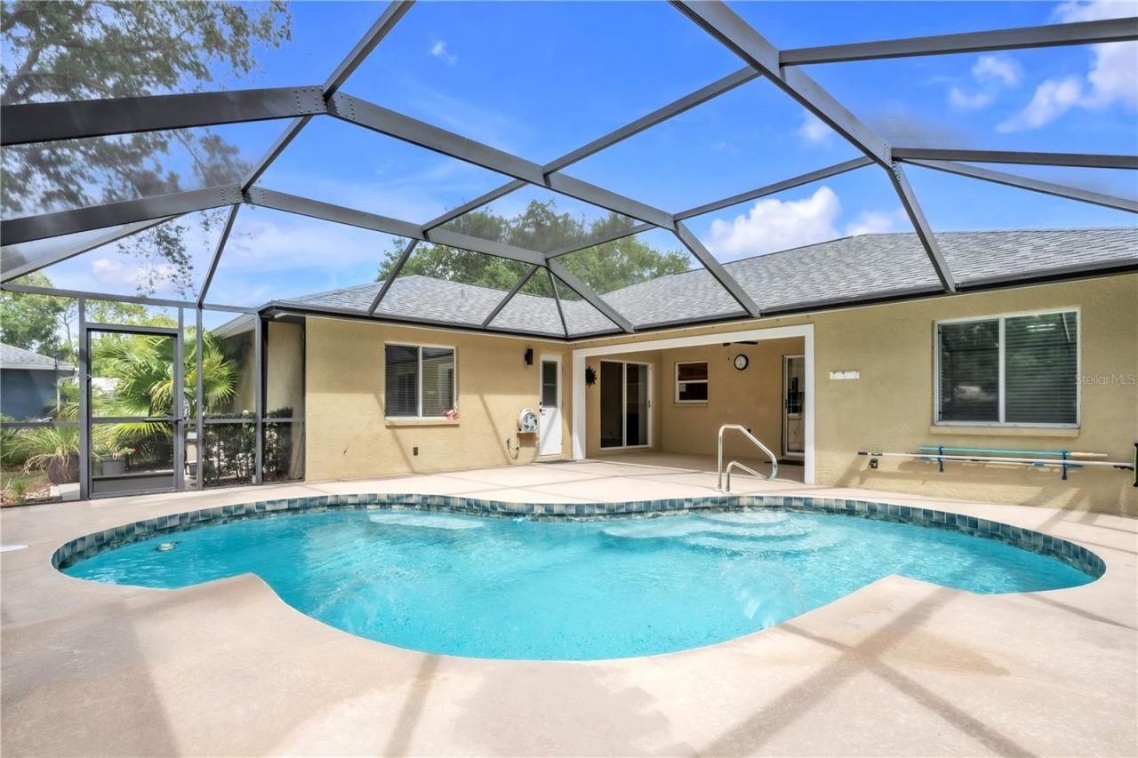 2114 49th Avenue E, Bradenton, FL 34203 Photo