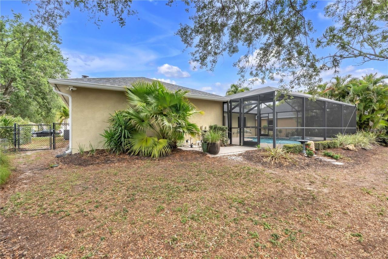 2114 49th Avenue E, Bradenton, FL 34203 Photo