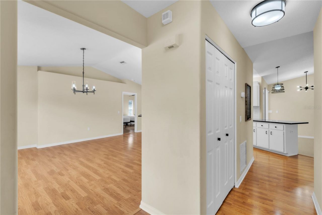 2114 49th Avenue E, Bradenton, FL 34203 Photo