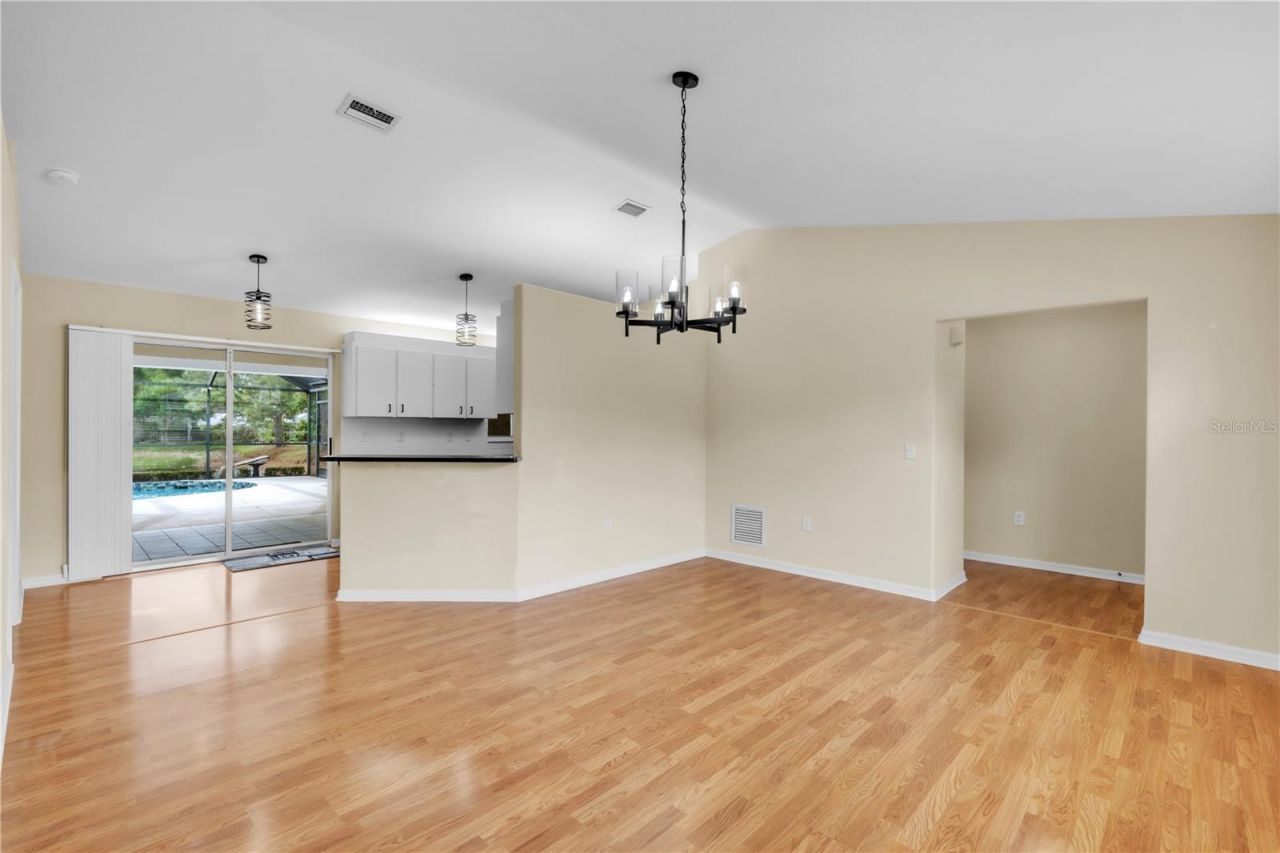 2114 49th Avenue E, Bradenton, FL 34203 Photo