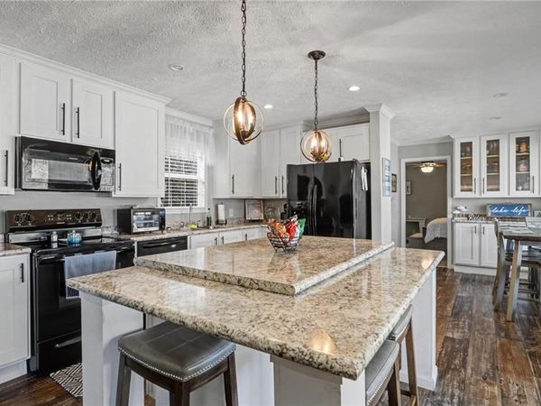 7188 LAKE Drive, Perkinston, MS 39573