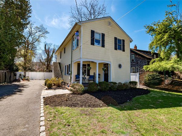 54 Westfield Drive , Centerport, NY 11721