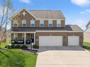 9755 Crooked Creek Drive, Centerville, OH 45458