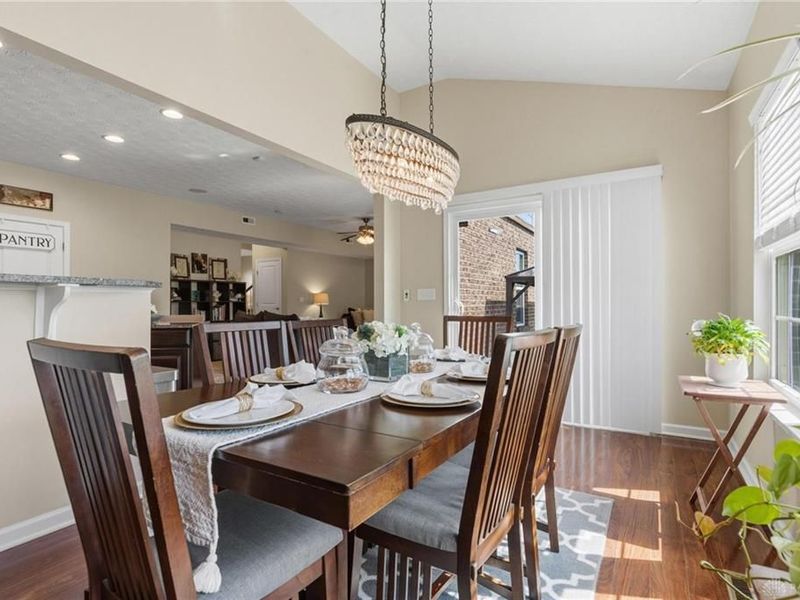 9755 Crooked Creek Drive, Centerville, OH 45458 Photo 19