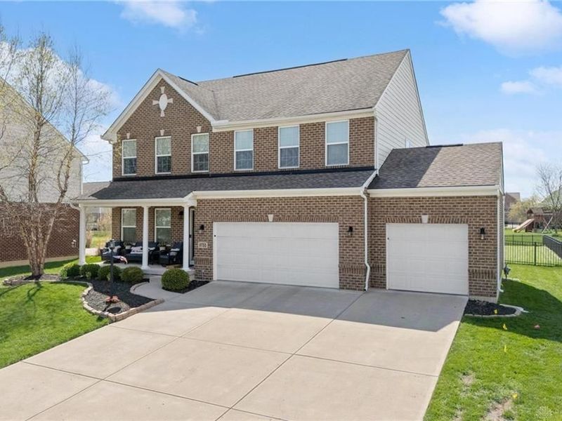 9755 Crooked Creek Drive, Centerville, OH 45458 Photo 3