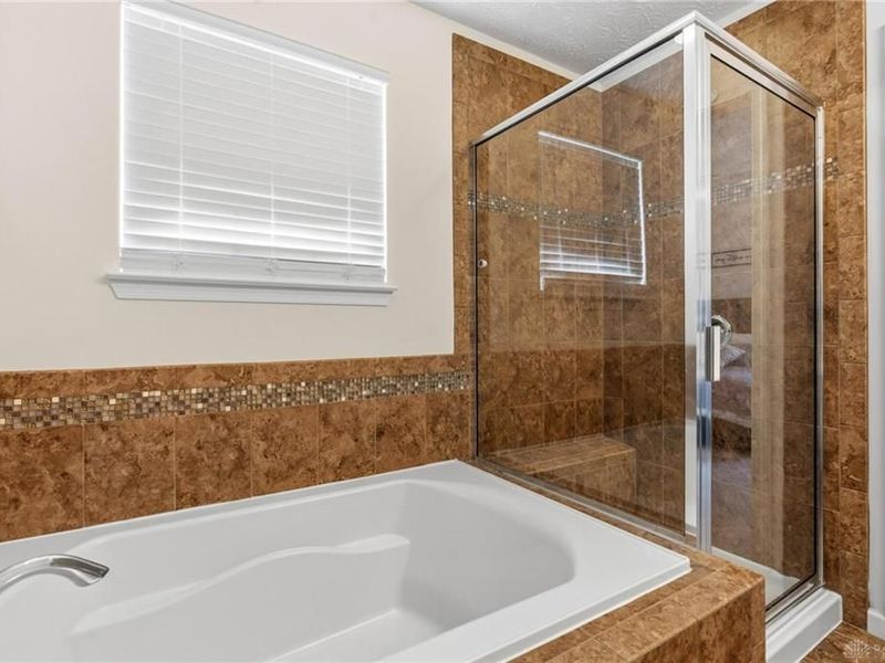 9755 Crooked Creek Drive, Centerville, OH 45458 Photo 34