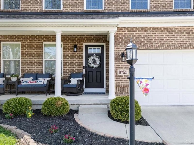 9755 Crooked Creek Drive, Centerville, OH 45458 Photo 5