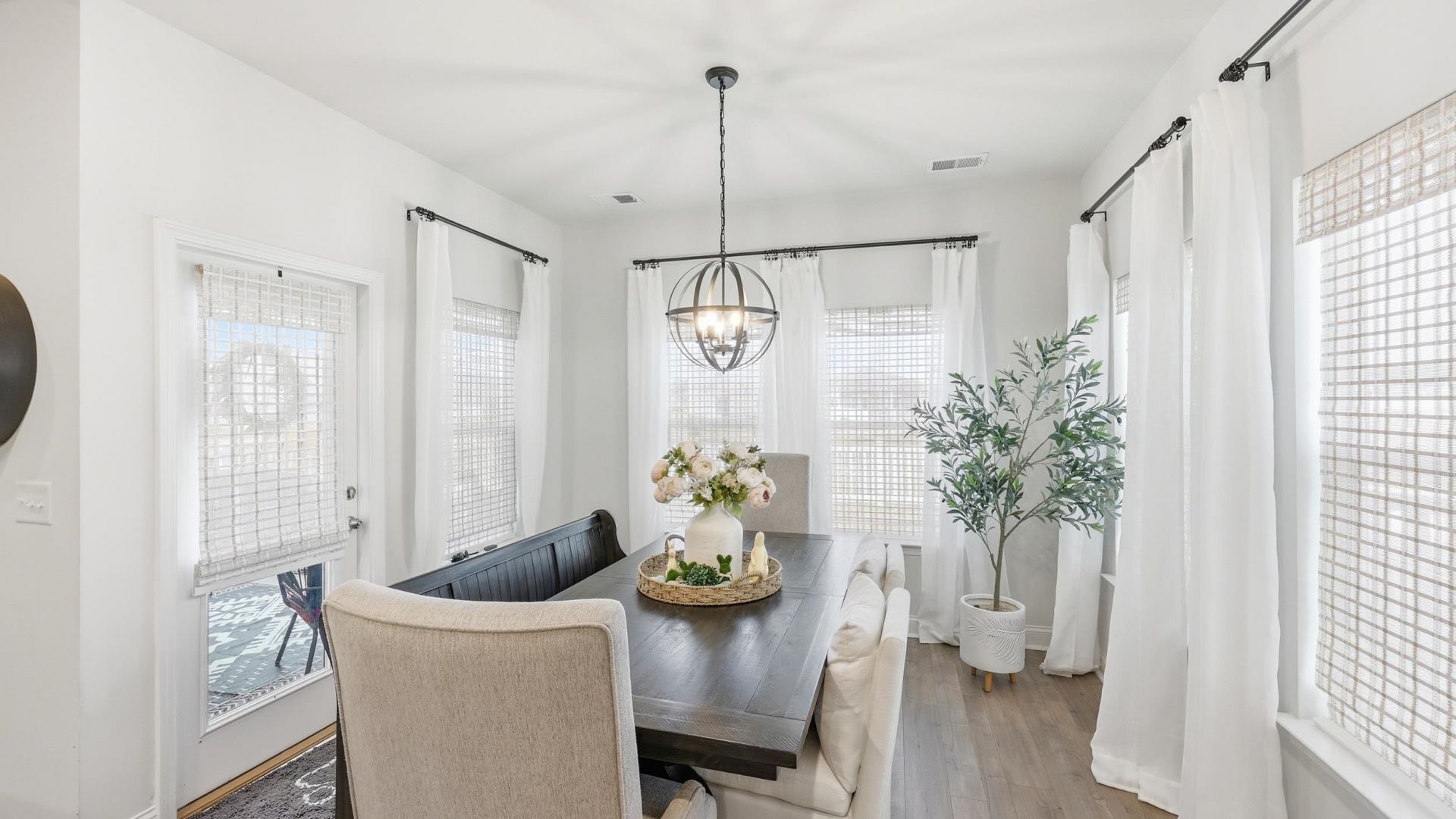 464 Harbison Circle Photo 10