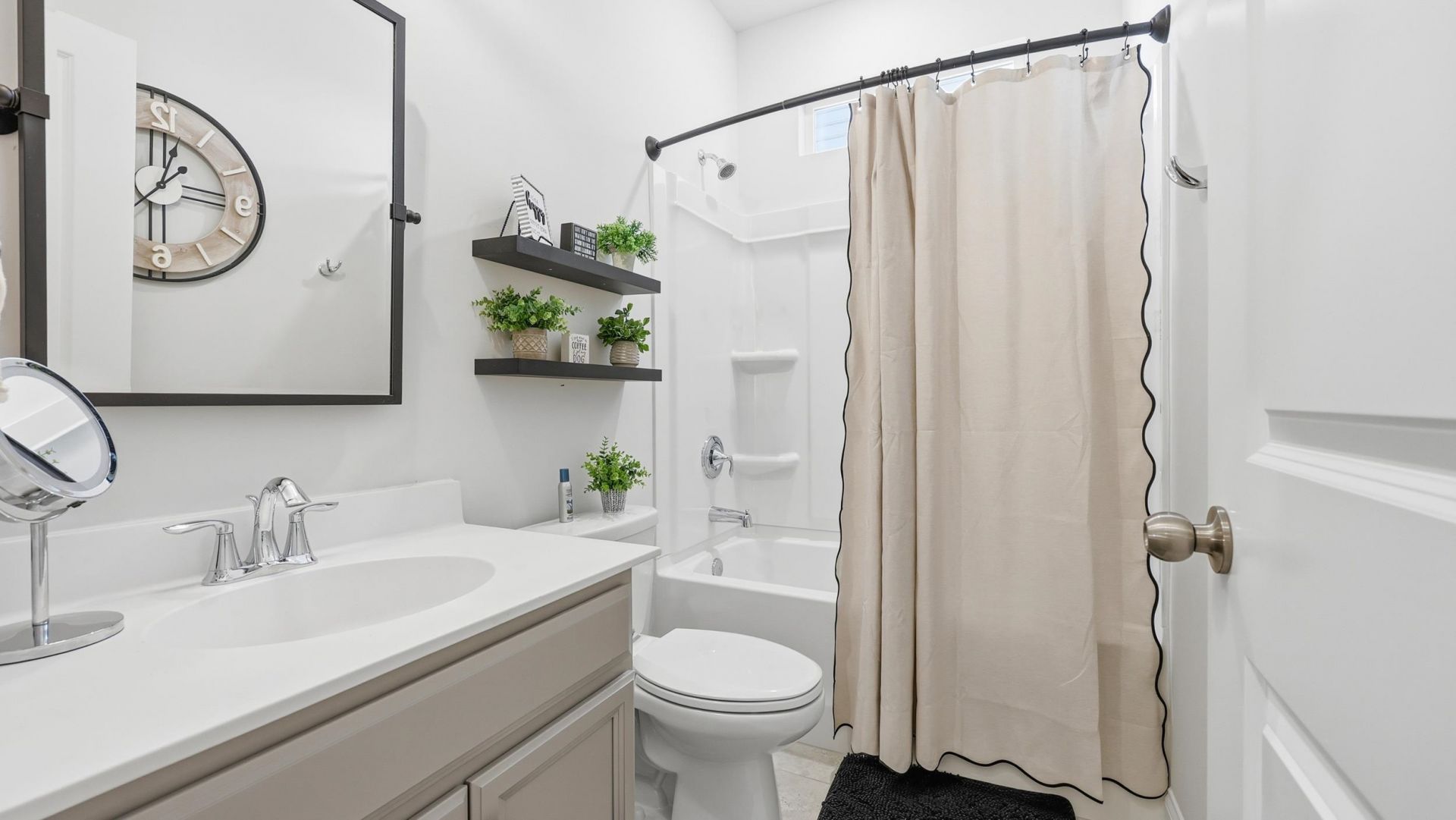 464 Harbison Circle Photo 16