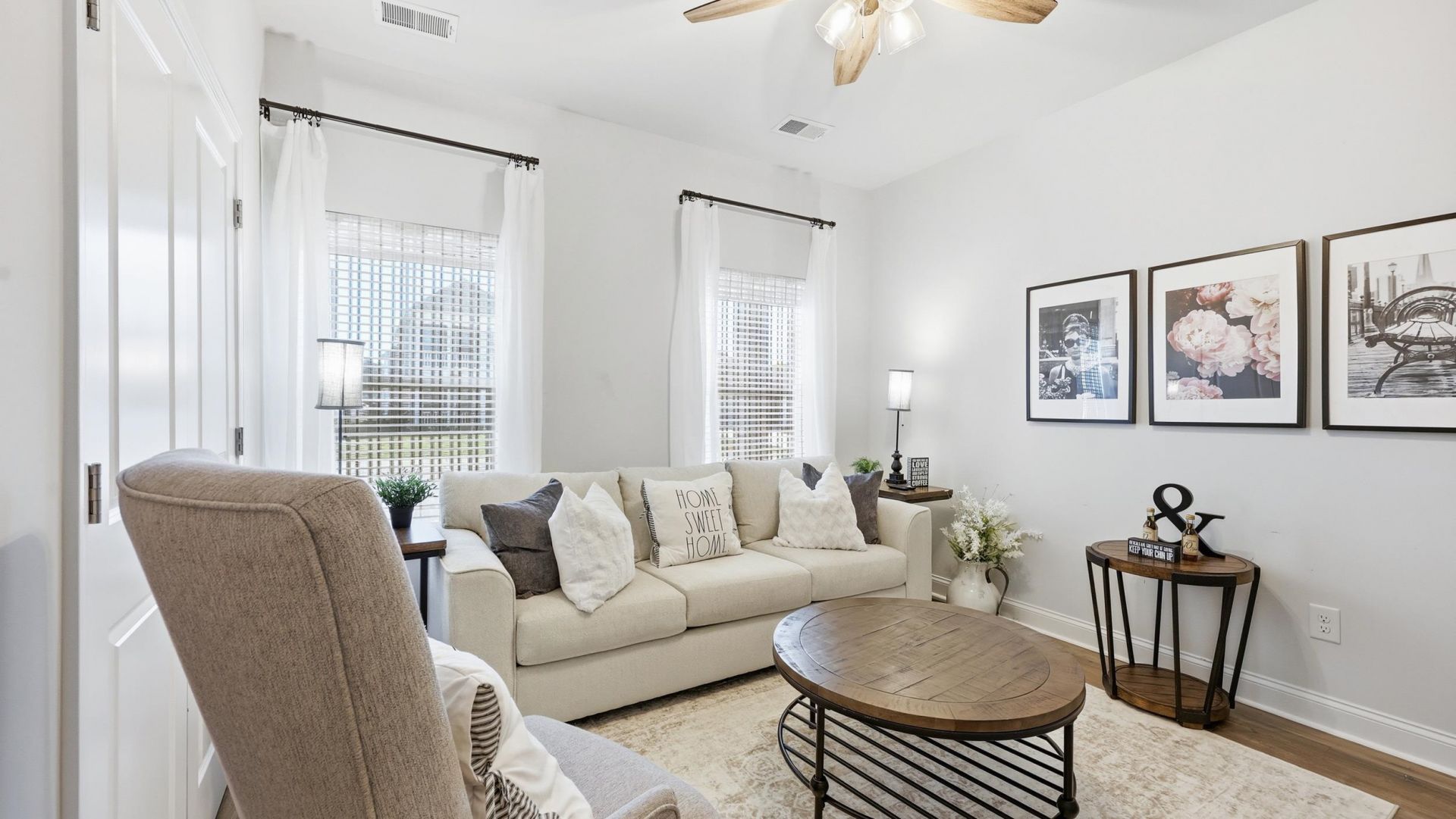 464 Harbison Circle Photo 6