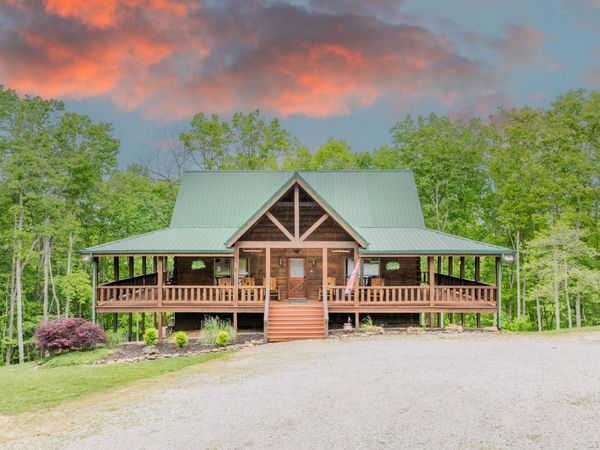 336 John J Smith Rd, Oneida, TN 37841