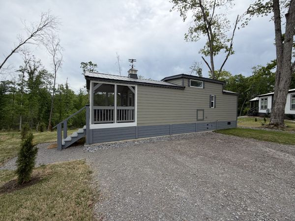 112 Pine Grove Ln, Dover, TN 37058