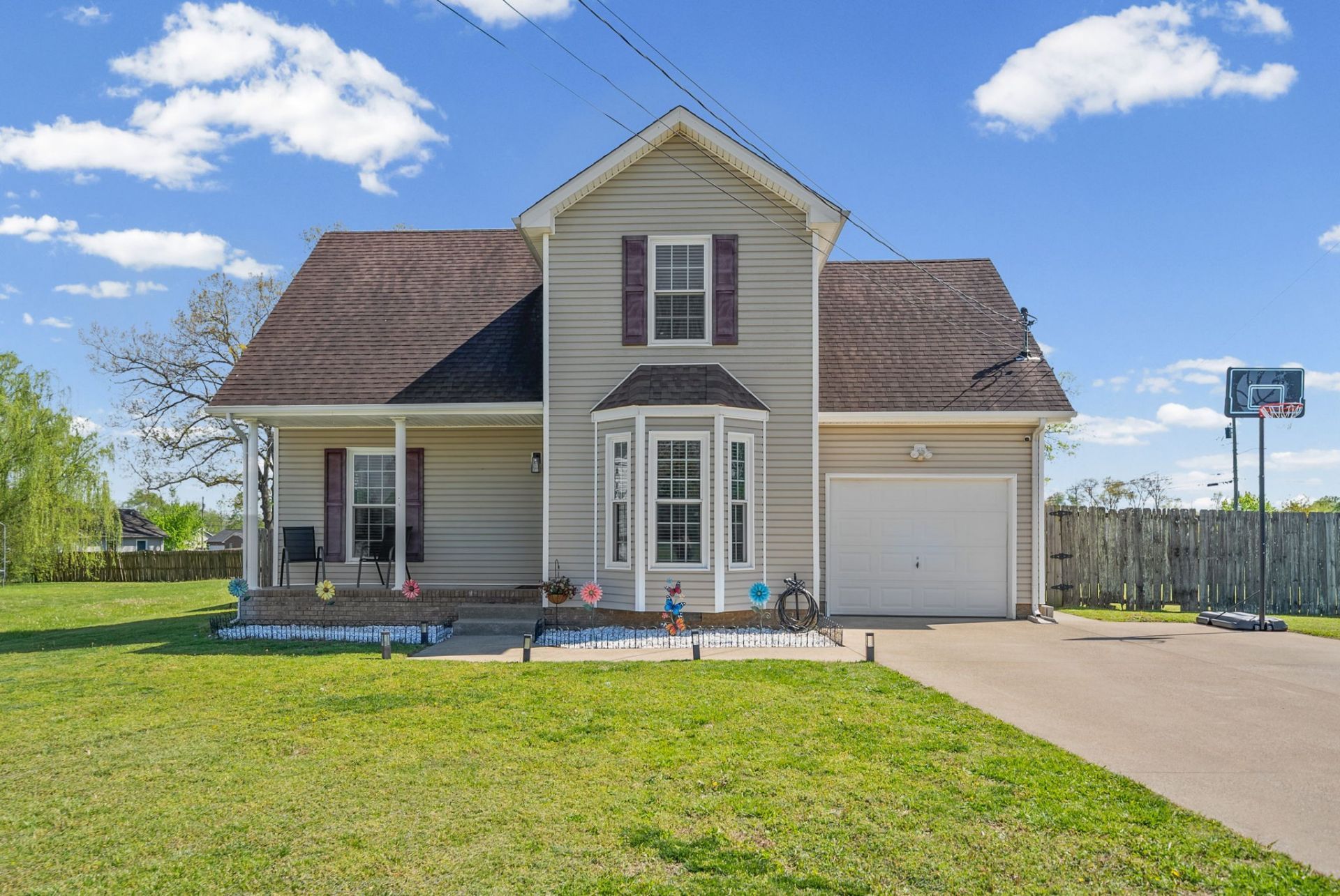 2659 Derby Dr, Clarksville, TN 37040 Main Photo