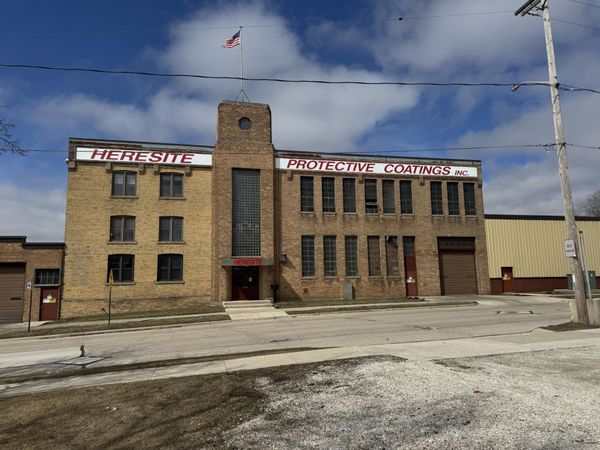 822 S 14th St, Manitowoc, WI 54220