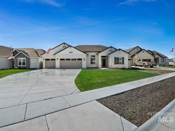 7641 E Limpkin Dr., Nampa, ID 83687